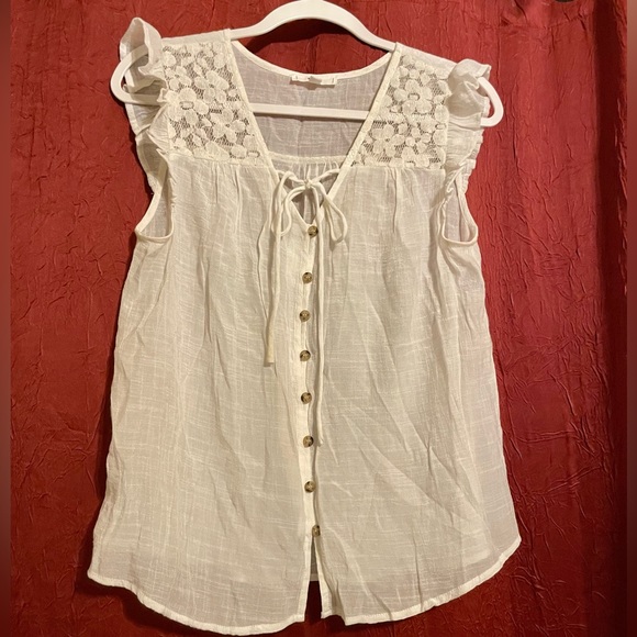 mine Tops - Final sale❗️ Beautiful white top, very comfortable, soft fabric.  Medium.